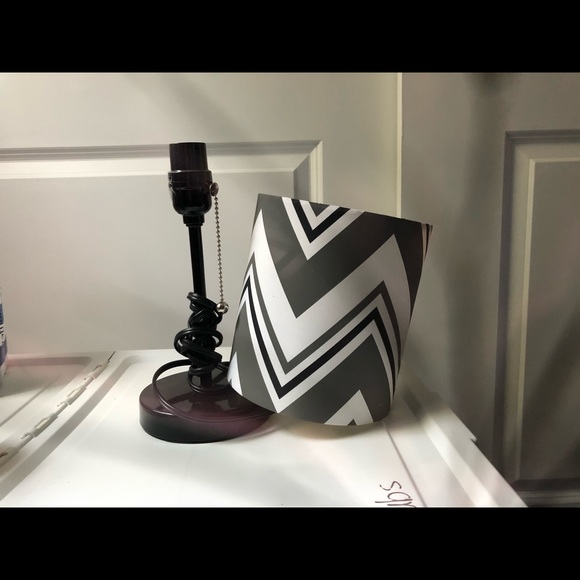 Lamp - Picture 3 of 3